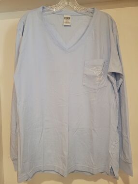 PINK Victoria's Secret U of Michigan V-Neck Long Sleeve Pocket Tee